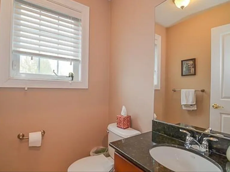 32 Richardson Rd — Photo 5