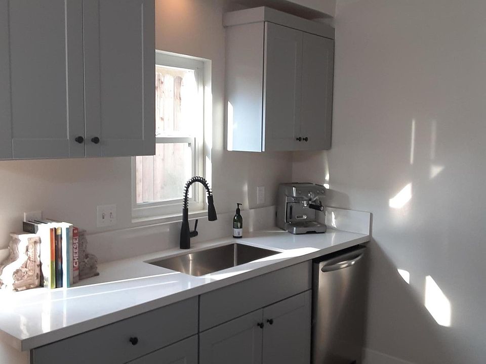 1st image of 1312 N Mar Vista Ave #2