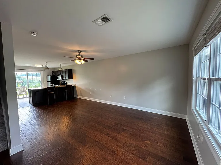 111 Butler Dr — Photo 33