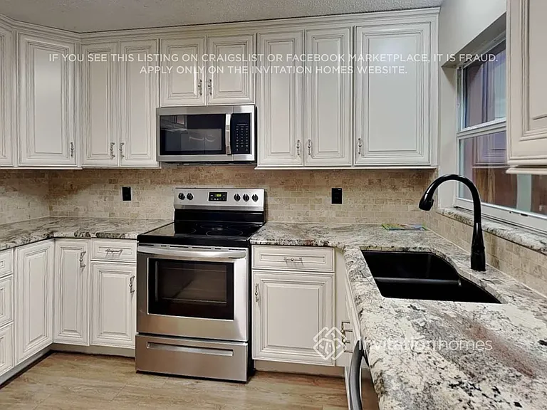412 Abbeywood Ln — Photo 7