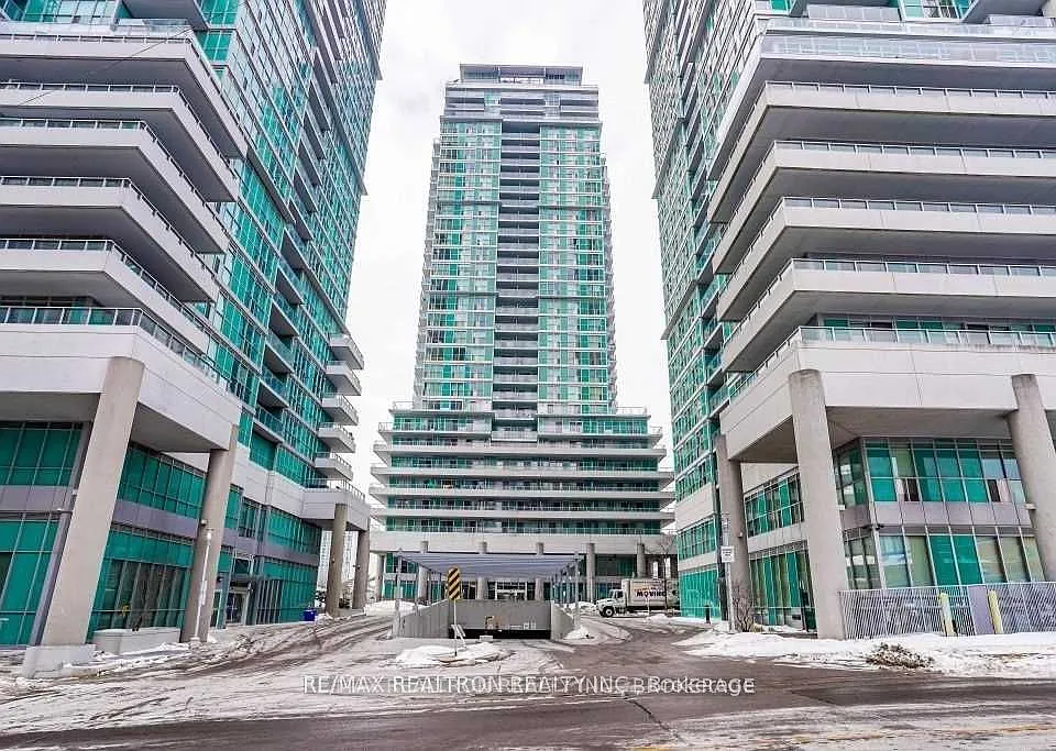 60 Town Centre Ct #315