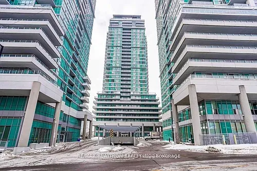 60 Town Centre Ct Photo 1