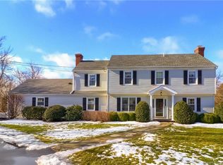 70 Powderhorn Dr, Ridgefield, CT 06877