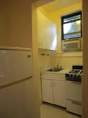 Rented by Gallery Real Estate Group, LLC | media 31