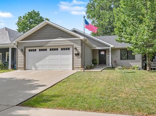609 1st Ave E, Oskaloosa, IA 52577