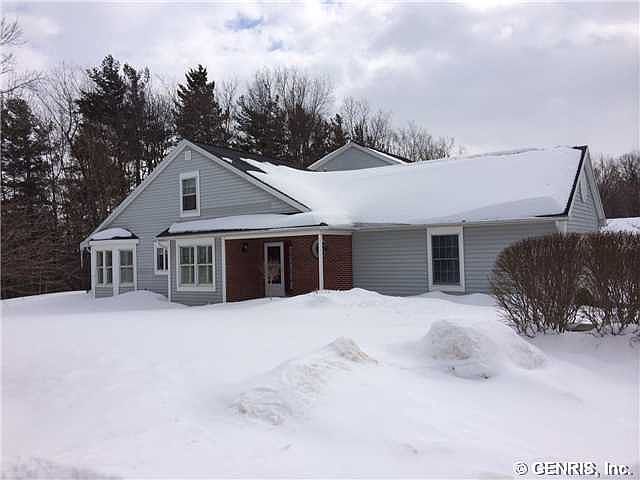 1st image of 18 Cambridge Cir
