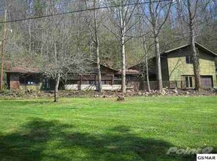 278 Beech Branch Rd, Gatlinburg, TN 37738