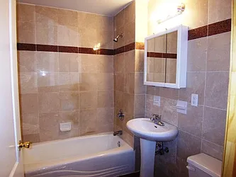 Rented by Aimee Grodanz, LREB