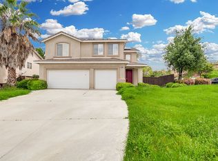 8390 Manhasset St, Riverside, CA 92508