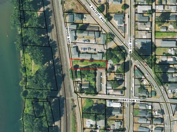 1106 Wood Avenue, Kelso, WA 98626