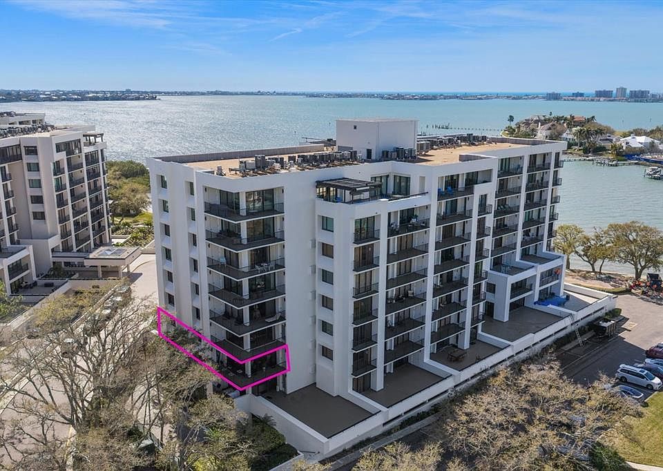 1st image of 8 BELLEVIEW BOULEVARD #203