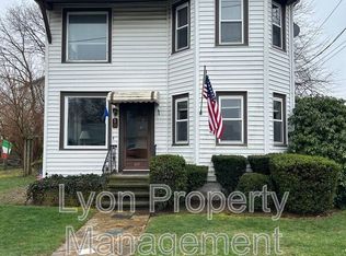 112 A St FLOOR 2, Cranston, RI 02920