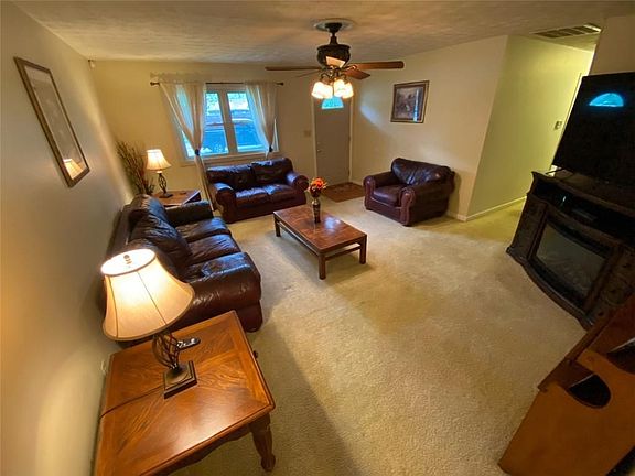3rd image of 7417 Snowflake Dr