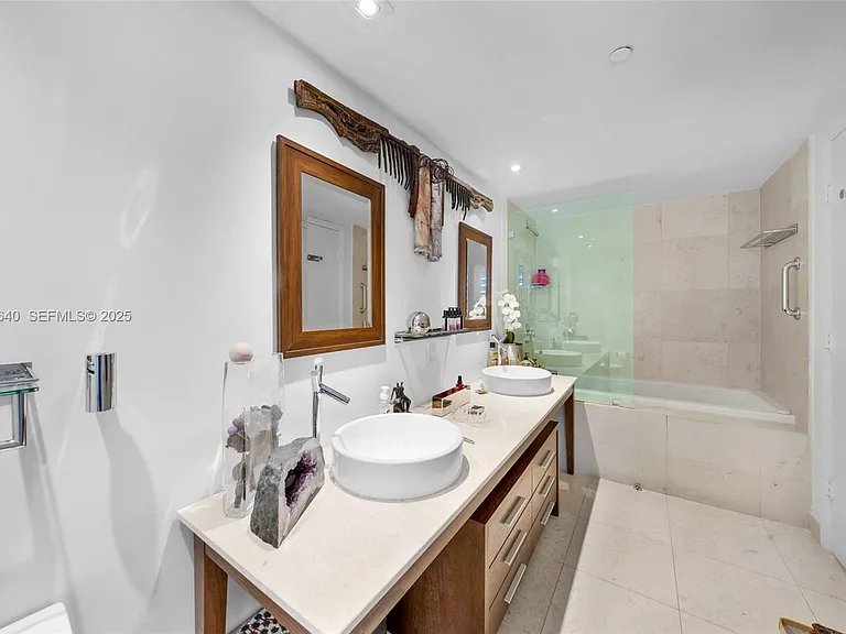 475 Brickell Ave #712-714 — Photo 6