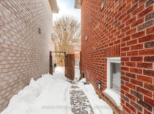 1075 Gorham Way, Milton, ON L9T6N7