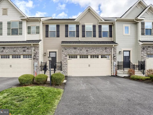 4273 Secretariat St, Harrisburg, PA 17112