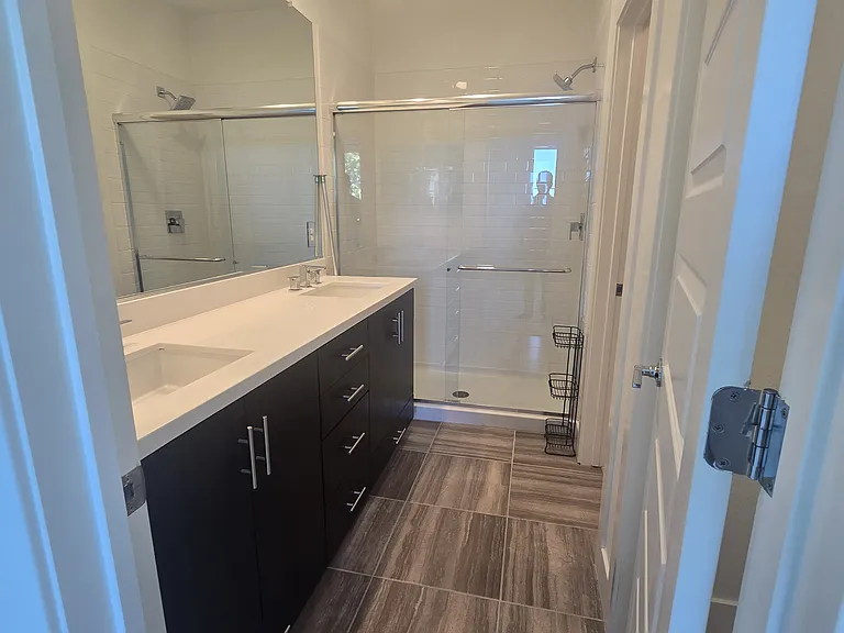 1919 Cadence Ln — Photo 3
