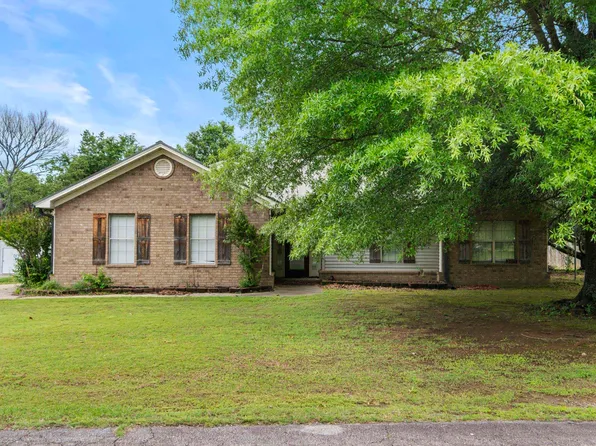 103 Centerview Ct, Searcy, AR 72143