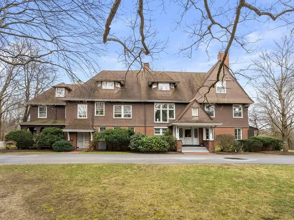 175 Milton St APT 5, Milton, MA 02186