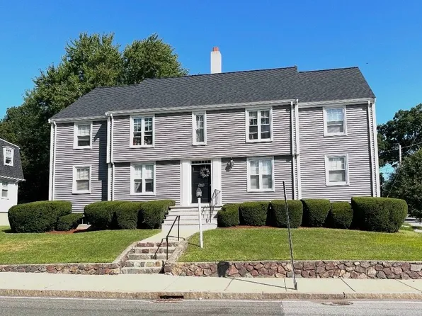 202 Sylvan St APT 3, Melrose, MA 02176