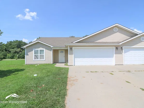 2725 N Brookglen Cir #1, Manhattan, KS 66502