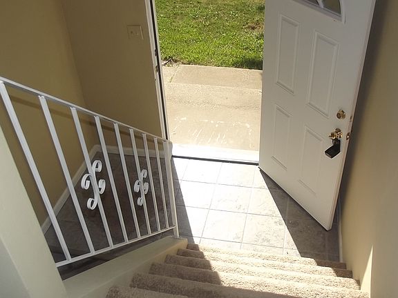 2nd image of 5921 Roosevelt Pl