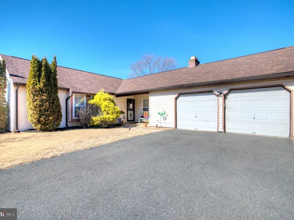 11 Asberry Pl, Sicklerville, NJ 08081