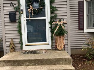 80 Brandegee Ln, Berlin, CT 06037