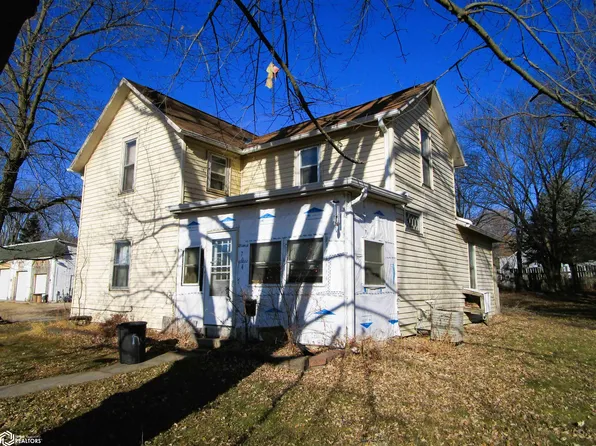 704 Henderson St, Iowa Falls, IA 50126