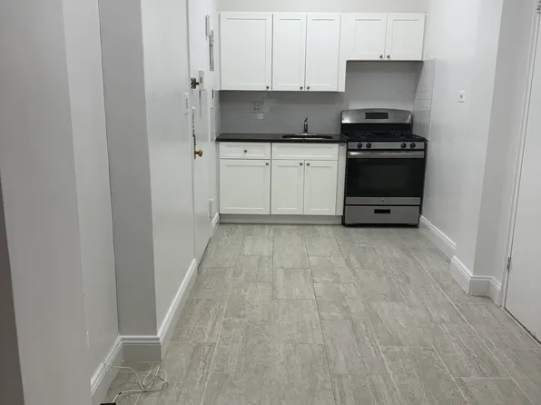 808 West End Avenue image 1 of 8