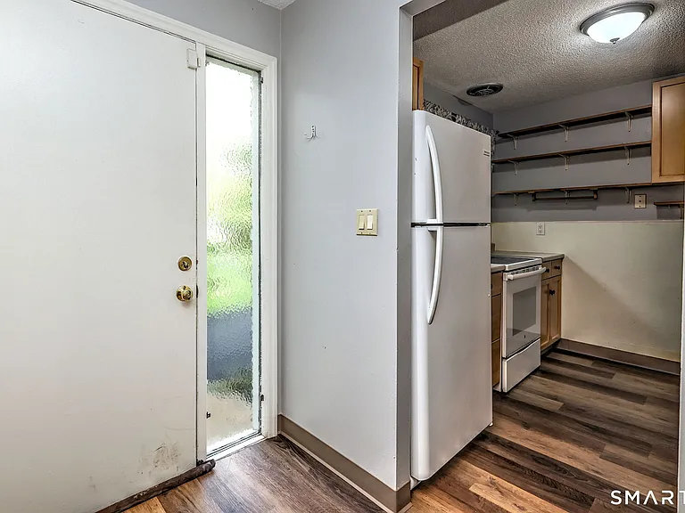 29 Anton Rd #D — Photo 12