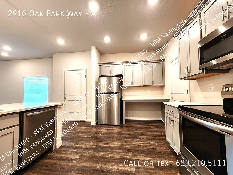 2916 Oak Park Way #A — Photo 5