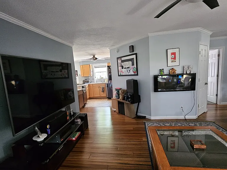 1092 Barbados Dr — Photo 4