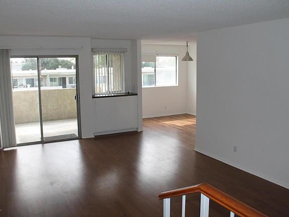 2nd image of 125 S Sierra Madre Blvd Unit 207