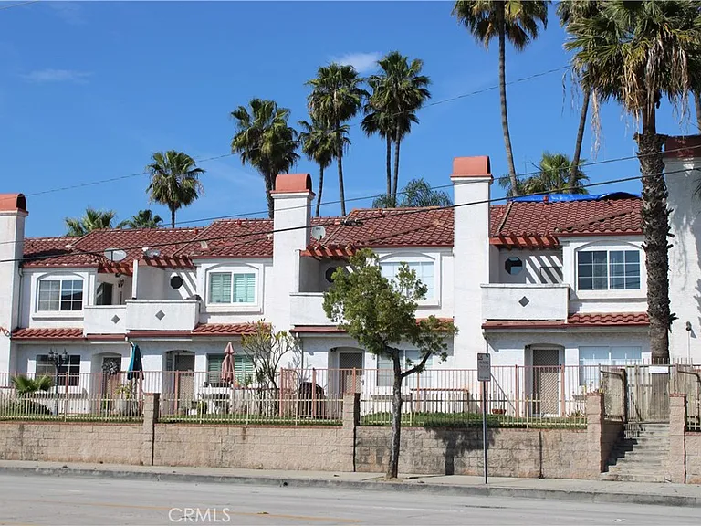 260 E Beverly Blvd #C — Photo 22