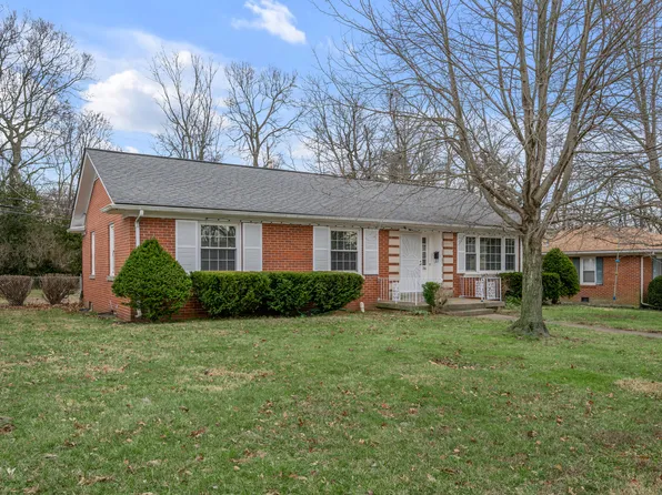 126 Londonderry Dr, Lexington, KY 40504