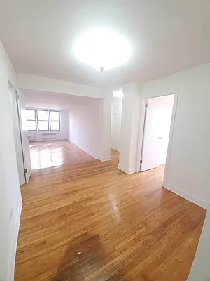 Rented by Smart NY Realty LLC | media 8