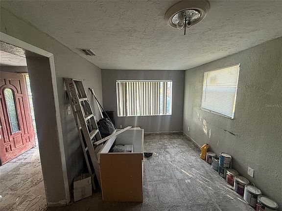 4th image of 608 S ORANGE AVENUE