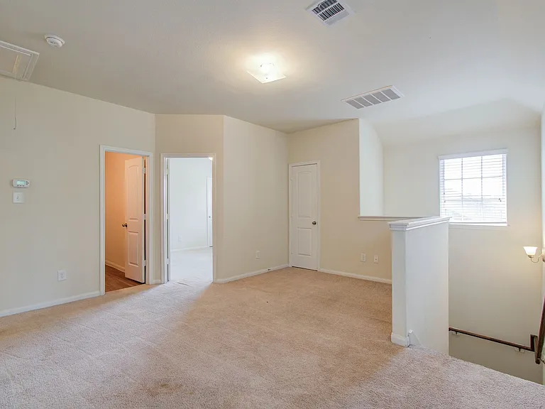 10410 Solitude Way — Photo 31