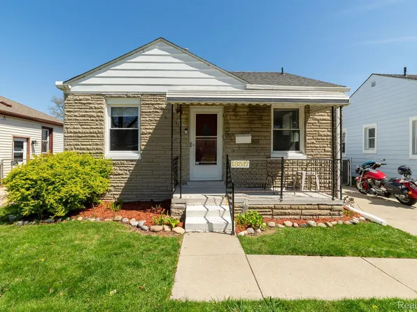 13517 Pearl St, Southgate, MI 48195