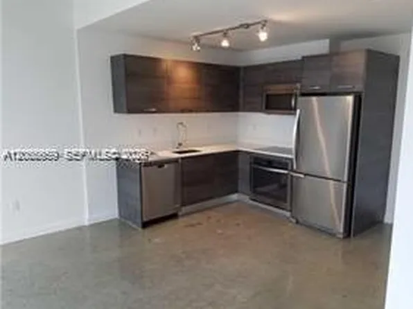 151 SE 1st St APT 3207, Miami, FL 33131