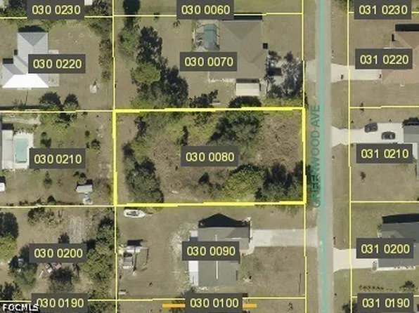 613 Greenwood Ave, Lehigh Acres, FL 33972