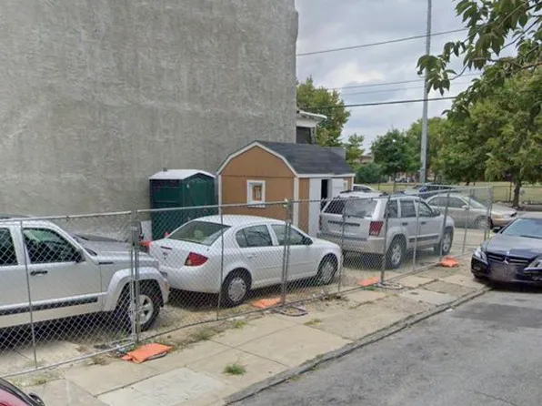 5724 Vine St, Philadelphia, PA 19139
