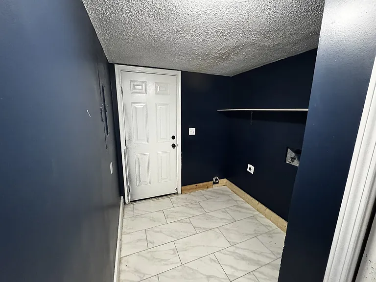 1035 Bacon Rd — Photo 13
