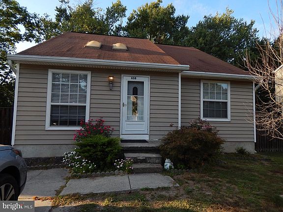 2nd image of 658 Wheat Mill Ct W