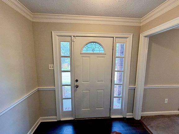 3rd image of 344 Locust Grove Dr