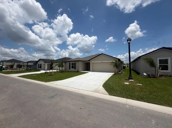 17332 Cantu Ct, North Fort Myers, FL 33917