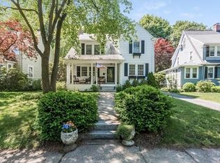 36 Brooklawn Pkwy, Fairfield, CT 06825