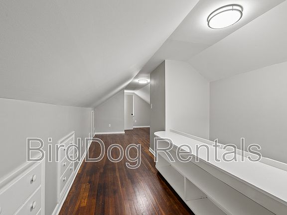 2nd image of 1914 Vaughn St