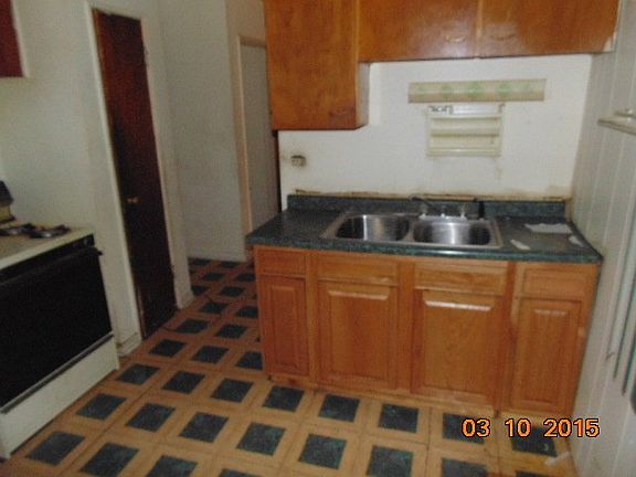 5th image of 5080 W Van Buren St